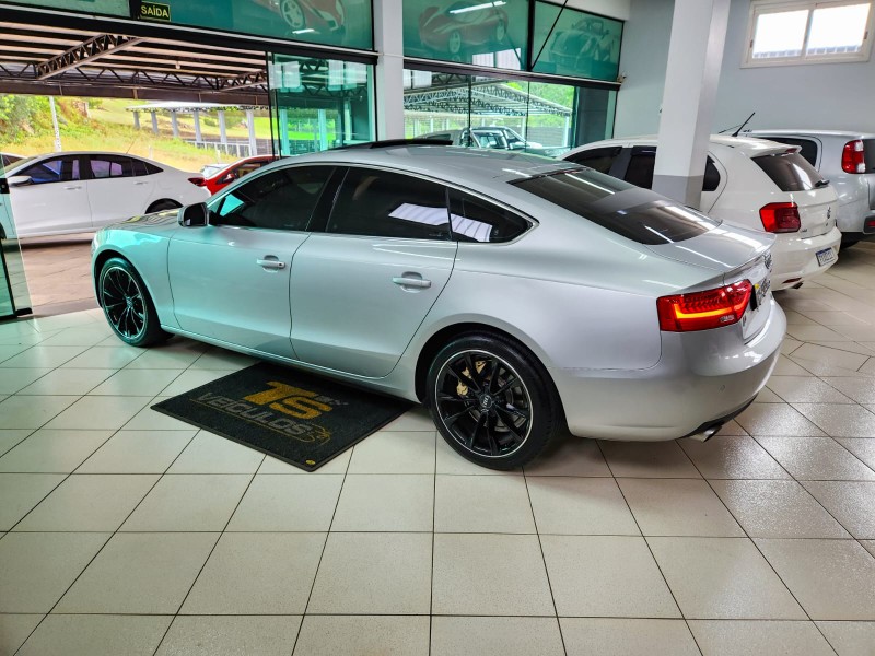 AUDI A5 SPORTBACK AMBITION QUATTRO 2012/2013 TS VEÍCULOS ANTA GORDA / Carros no Vale