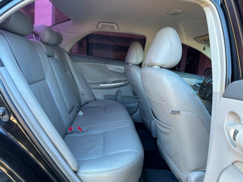 TOYOTA COROLLA GLI 1.8 2010/2011 SÉTIMA VEÍCULOS GUAPORÉ / Carros no Vale