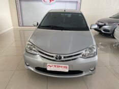 TOYOTA ETIOS 1.3 XS 2013 2013/2013 TONHO AUTOMÓVEIS LAJEADO / Carros no Vale