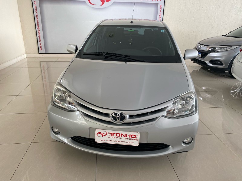 TOYOTA ETIOS 1.3 XS 2013 2013/2013 TONHO AUTOMÓVEIS LAJEADO / Carros no Vale