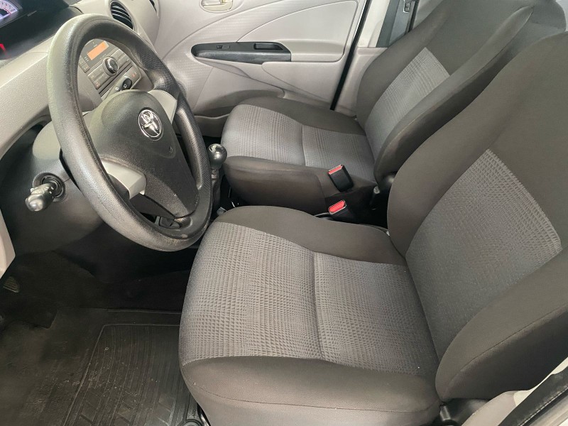 TOYOTA ETIOS 1.3 XS 2013 2013/2013 TONHO AUTOMÓVEIS LAJEADO / Carros no Vale