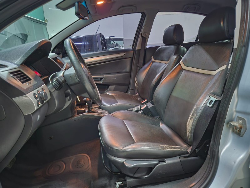CHEVROLET VECTRA ELITE 2.0 8V 2009/2010 TS VEÍCULOS ANTA GORDA / Carros no Vale