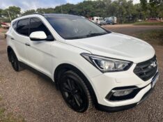 HYUNDAI SANTA FÉ 3.3 V6 /2018 MENEGHINI VEÍCULOS ARROIO DO MEIO / Carros no Vale