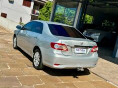 TOYOTA COROLLA ALTIS 2.0 2013/2014 SÉTIMA VEÍCULOS GUAPORÉ / Carros no Vale