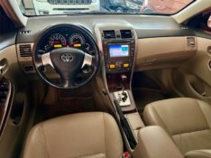TOYOTA COROLLA ALTIS 2.0 2013/2014 SÉTIMA VEÍCULOS GUAPORÉ / Carros no Vale