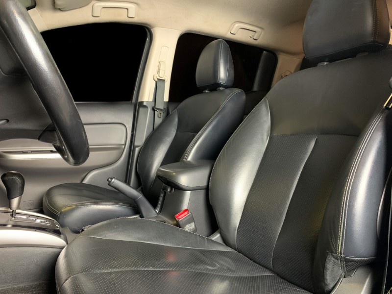 MITSUBISHI L200 TRITON 2.4 16V TURBO DIESEL SPORT HPE-S CD 4P 4X4 AUTOMÁTICO 2019/2020 DUARTE VEÍCULOS PORTO ALEGRE / Carros no Vale