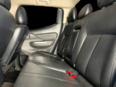MITSUBISHI L200 TRITON 2.4 16V TURBO DIESEL SPORT HPE-S CD 4P 4X4 AUTOMÁTICO 2019/2020 DUARTE VEÍCULOS PORTO ALEGRE / Carros no Vale