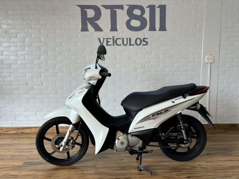 HONDA MOTOS BIZ 125 /2016 RT 811 VEÍCULOS ARROIO DO MEIO / Carros no Vale