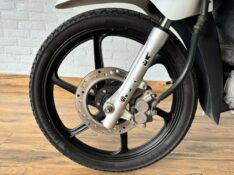 HONDA MOTOS BIZ 125 /2016 RT 811 VEÍCULOS ARROIO DO MEIO / Carros no Vale