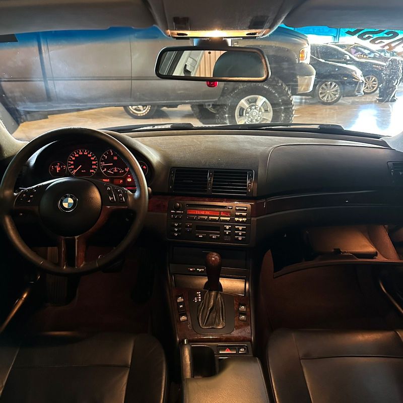 Bmw 330 Ev51 2003/2004 DL MOTORS LAJEADO / Carros no Vale