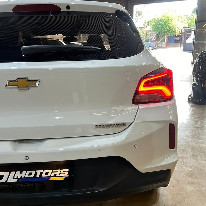 Chevrolet Onix 10tat Pr2 2019/2020 DL MOTORS LAJEADO / Carros no Vale
