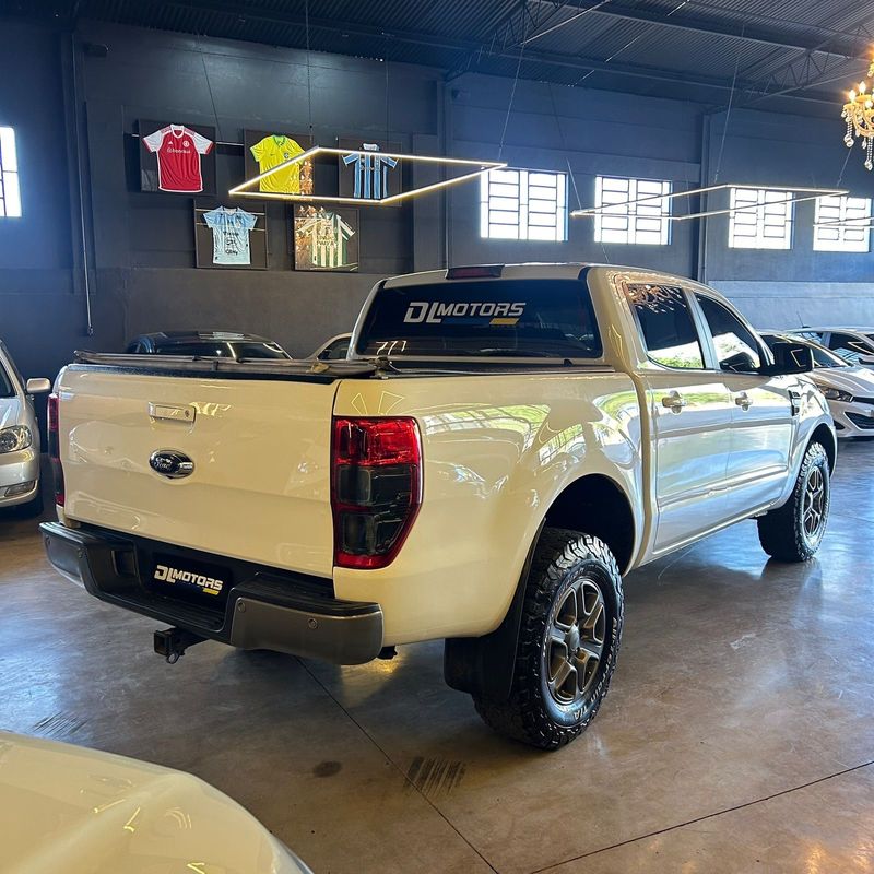 Ford Ranger Xl Cs4 22c 2018/2019 DL MOTORS LAJEADO / Carros no Vale