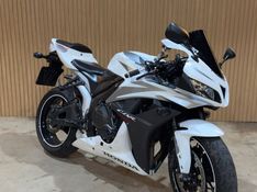 Honda Motos Cbr 600rr 2007/2007 DL MOTORS LAJEADO / Carros no Vale