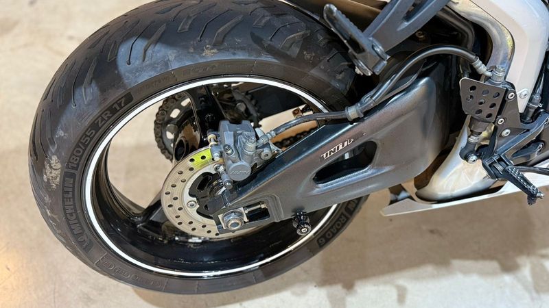 Honda Motos Cbr 600rr 2007/2007 DL MOTORS LAJEADO / Carros no Vale