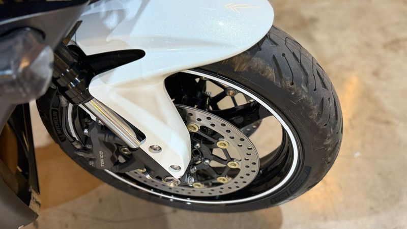 Honda Motos Cbr 600rr 2007/2007 DL MOTORS LAJEADO / Carros no Vale