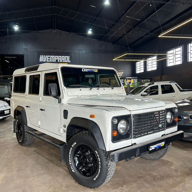 Land Rover Defender110 Hcpu 2004/2004 DL MOTORS LAJEADO / Carros no Vale