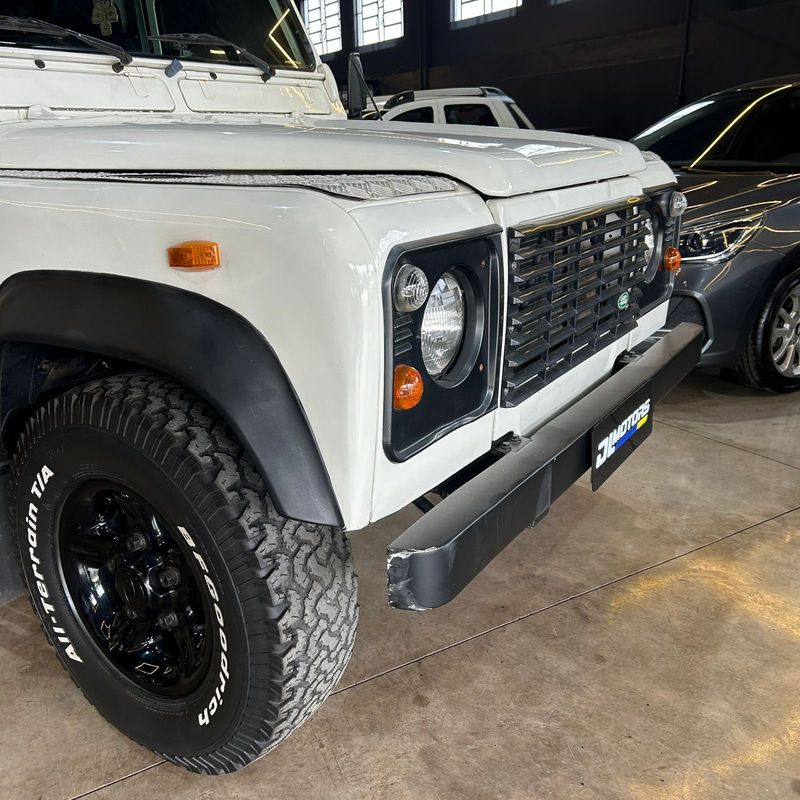 Land Rover Defender110 Hcpu 2004/2004 DL MOTORS LAJEADO / Carros no Vale