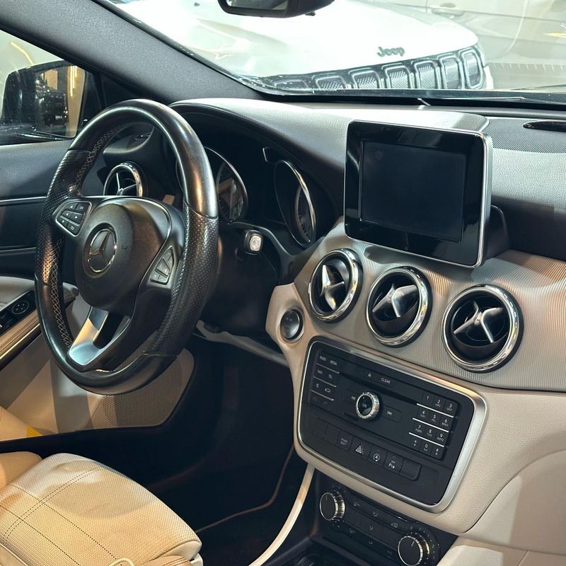 Mercedes-benz Glaz00ff 2015/2016 DL MOTORS LAJEADO / Carros no Vale