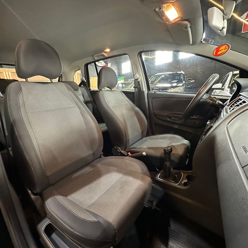 Volkswagen Spacefox Trend Gii 2012/2012 DL MOTORS LAJEADO / Carros no Vale