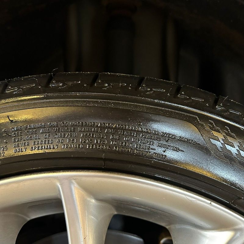 Volvo C30 T5 2010/2010 DL MOTORS LAJEADO / Carros no Vale