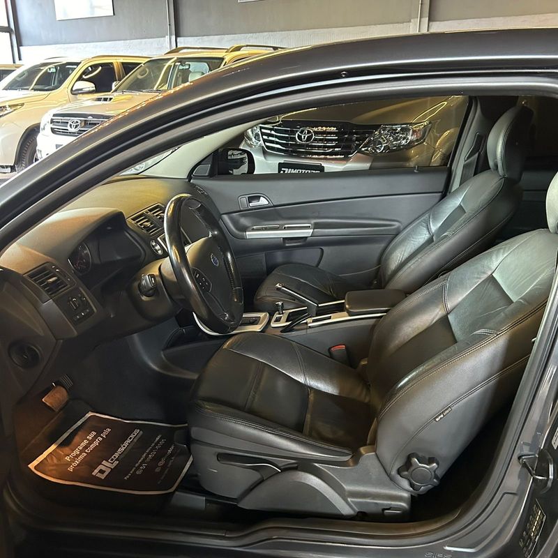 Volvo C30 T5 2010/2010 DL MOTORS LAJEADO / Carros no Vale