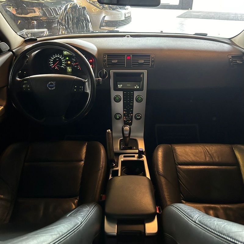 Volvo C30 T5 2010/2010 DL MOTORS LAJEADO / Carros no Vale