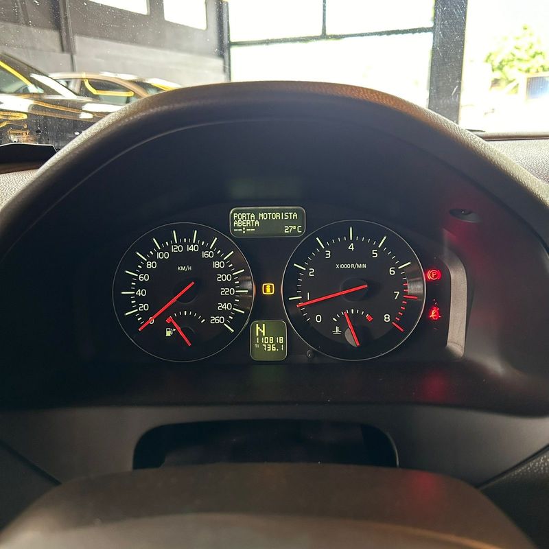 Volvo C30 T5 2010/2010 DL MOTORS LAJEADO / Carros no Vale