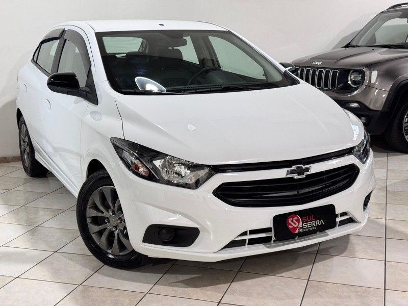 CHEVROLET ONIX 1.0 JOY BLACK 8V 2020/2021 SUL SERRA MOTORS CAXIAS DO SUL / Carros no Vale