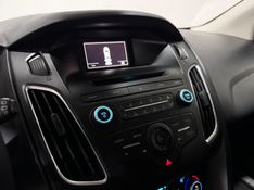 FORD FOCUS 2.0 SE PLUS 16V 2015/2016 SUL SERRA MOTORS CAXIAS DO SUL / Carros no Vale