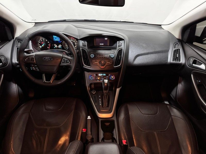 FORD FOCUS 2.0 SE PLUS 16V 2015/2016 SUL SERRA MOTORS CAXIAS DO SUL / Carros no Vale