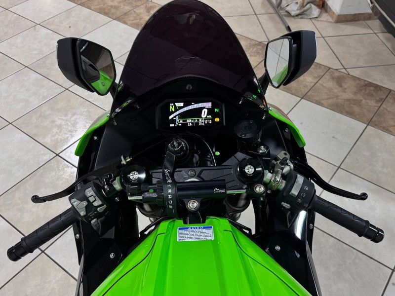 KAWASAKI NINJA ZX-10R ABS 2022/2022 SUL SERRA MOTORS CAXIAS DO SUL / Carros no Vale