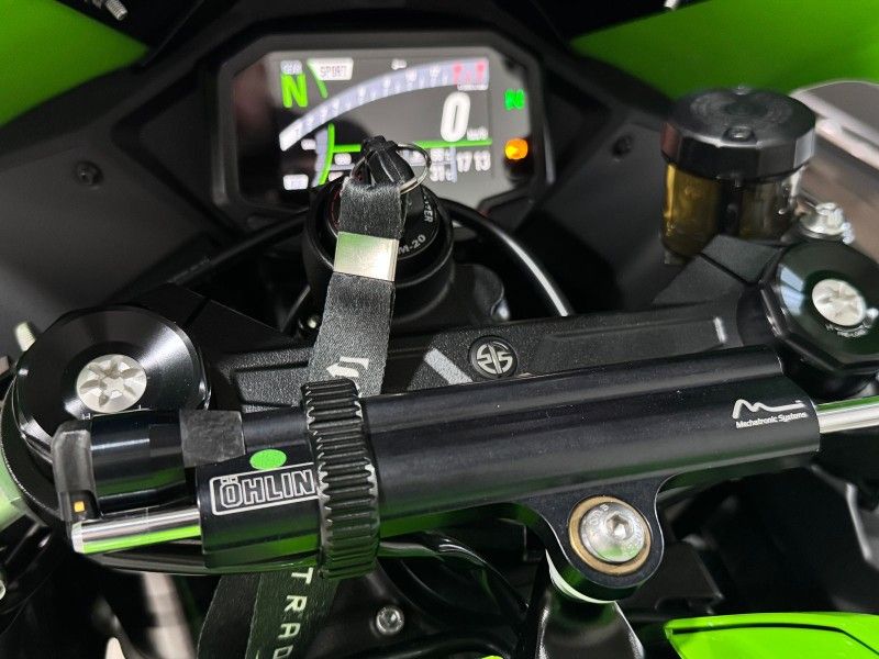 KAWASAKI NINJA ZX-10R ABS 2022/2022 SUL SERRA MOTORS CAXIAS DO SUL / Carros no Vale