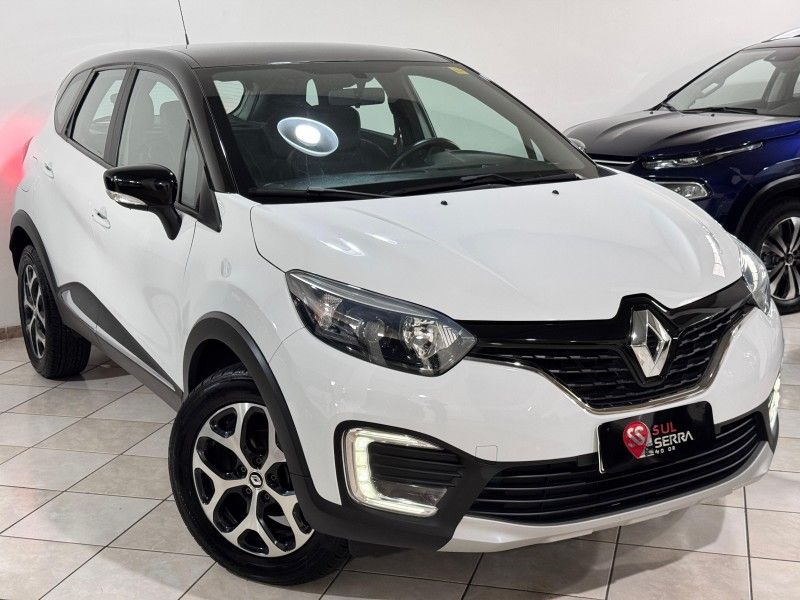 RENAULT CAPTUR 1.6 LIFE 16V 2020/2021 SUL SERRA MOTORS CAXIAS DO SUL / Carros no Vale