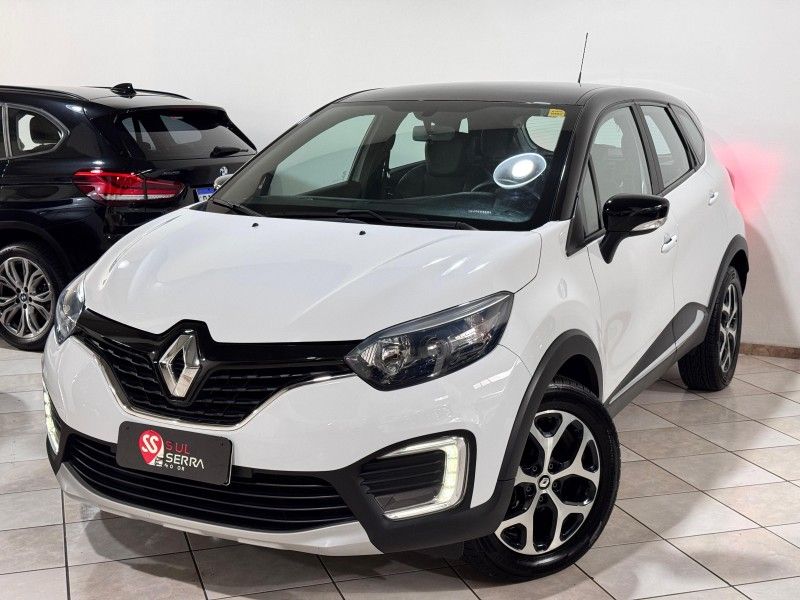 RENAULT CAPTUR 1.6 LIFE 16V 2020/2021 SUL SERRA MOTORS CAXIAS DO SUL / Carros no Vale