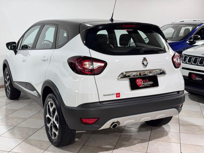 RENAULT CAPTUR 1.6 LIFE 16V 2020/2021 SUL SERRA MOTORS CAXIAS DO SUL / Carros no Vale