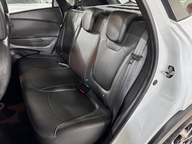 RENAULT CAPTUR 1.6 LIFE 16V 2020/2021 SUL SERRA MOTORS CAXIAS DO SUL / Carros no Vale
