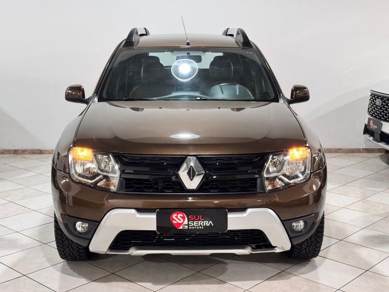 RENAULT DUSTER 2.0 DYNAMIQUE 4X4 16V 2015/2016 SUL SERRA MOTORS CAXIAS DO SUL / Carros no Vale