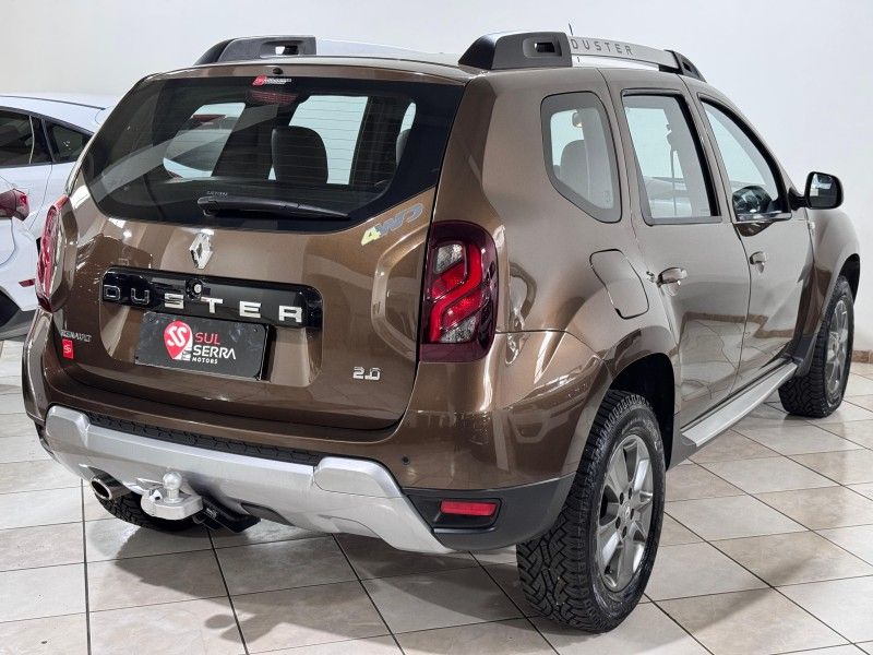 RENAULT DUSTER 2.0 DYNAMIQUE 4X4 16V 2015/2016 SUL SERRA MOTORS CAXIAS DO SUL / Carros no Vale