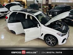 BMW X5 3.0 4×4 45E M SPORT HÍBRIDO 2019/2020 GARCEZ VEÍCULOS BENTO GONÇALVES / Carros no Vale