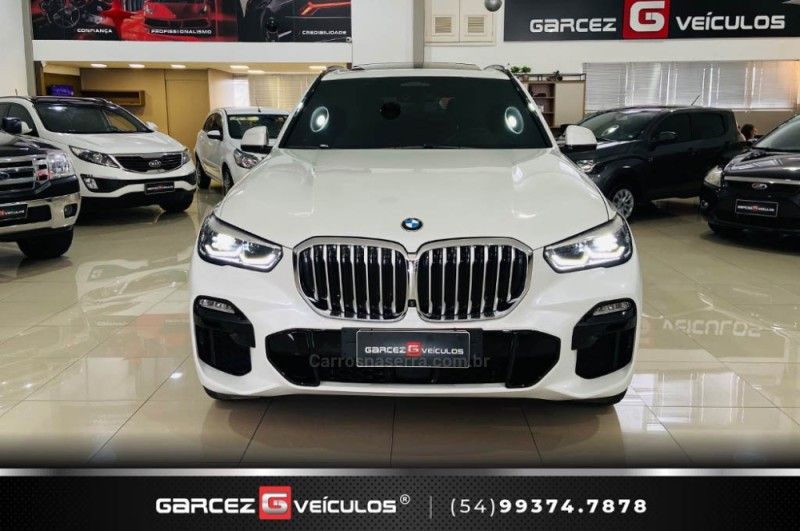 BMW X5 3.0 4×4 45E M SPORT HÍBRIDO 2019/2020 GARCEZ VEÍCULOS BENTO GONÇALVES / Carros no Vale
