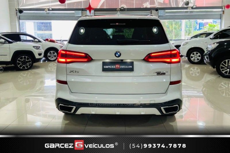 BMW X5 3.0 4×4 45E M SPORT HÍBRIDO 2019/2020 GARCEZ VEÍCULOS BENTO GONÇALVES / Carros no Vale