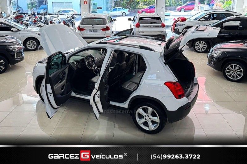 CHEVROLET TRACKER 1.8 MPFI LTZ 4X2 16V 2014/2015 GARCEZ VEÍCULOS BENTO GONÇALVES / Carros no Vale