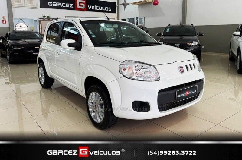 FIAT UNO 1.0 EVO VIVACE 8V 2014/2015 GARCEZ VEÍCULOS BENTO GONÇALVES / Carros no Vale