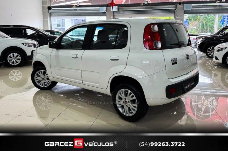 FIAT UNO 1.0 EVO VIVACE 8V 2014/2015 GARCEZ VEÍCULOS BENTO GONÇALVES / Carros no Vale