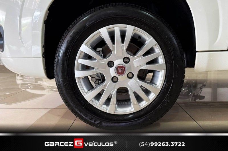 FIAT UNO 1.0 EVO VIVACE 8V 2014/2015 GARCEZ VEÍCULOS BENTO GONÇALVES / Carros no Vale