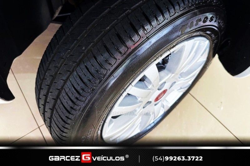 FIAT UNO 1.0 EVO VIVACE 8V 2014/2015 GARCEZ VEÍCULOS BENTO GONÇALVES / Carros no Vale