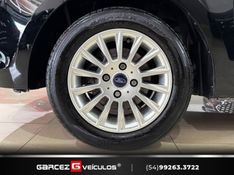 FORD KA 1.0 SE PLUS 12V 2015/2015 GARCEZ VEÍCULOS BENTO GONÇALVES / Carros no Vale