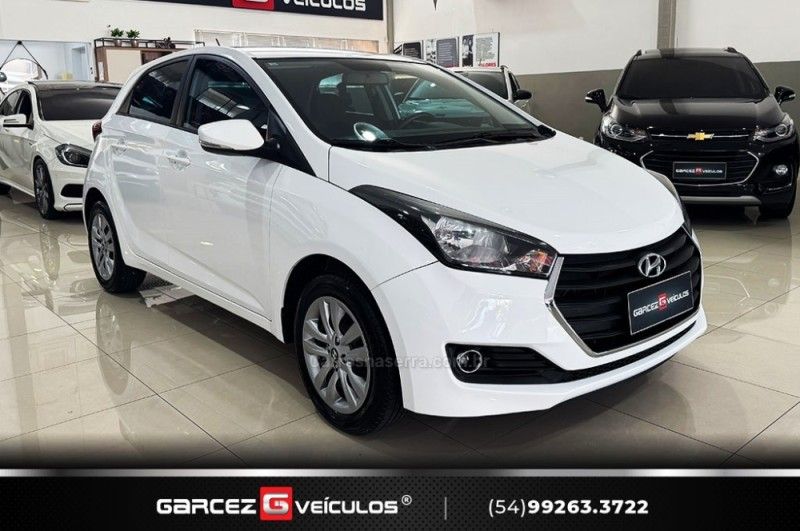 HYUNDAI HB20 1.0 COMFORT STYLE 12V 2015/2016 GARCEZ VEÍCULOS BENTO GONÇALVES / Carros no Vale