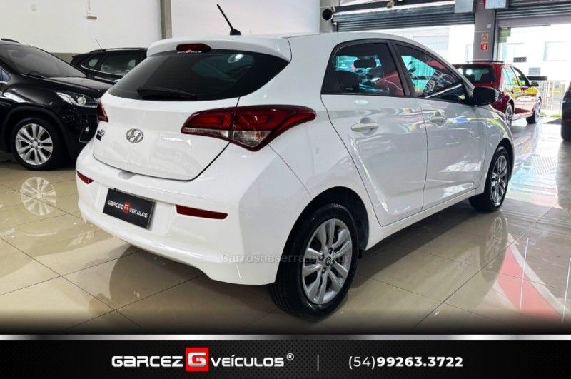 HYUNDAI HB20 1.0 COMFORT STYLE 12V 2015/2016 GARCEZ VEÍCULOS BENTO GONÇALVES / Carros no Vale