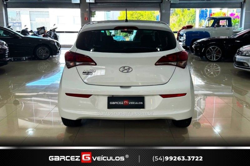 HYUNDAI HB20 1.0 COMFORT STYLE 12V 2015/2016 GARCEZ VEÍCULOS BENTO GONÇALVES / Carros no Vale